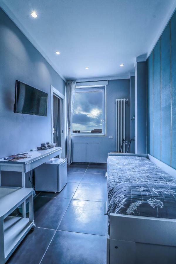 Il Grattacielo B&B Νάπολη Εξωτερικό φωτογραφία